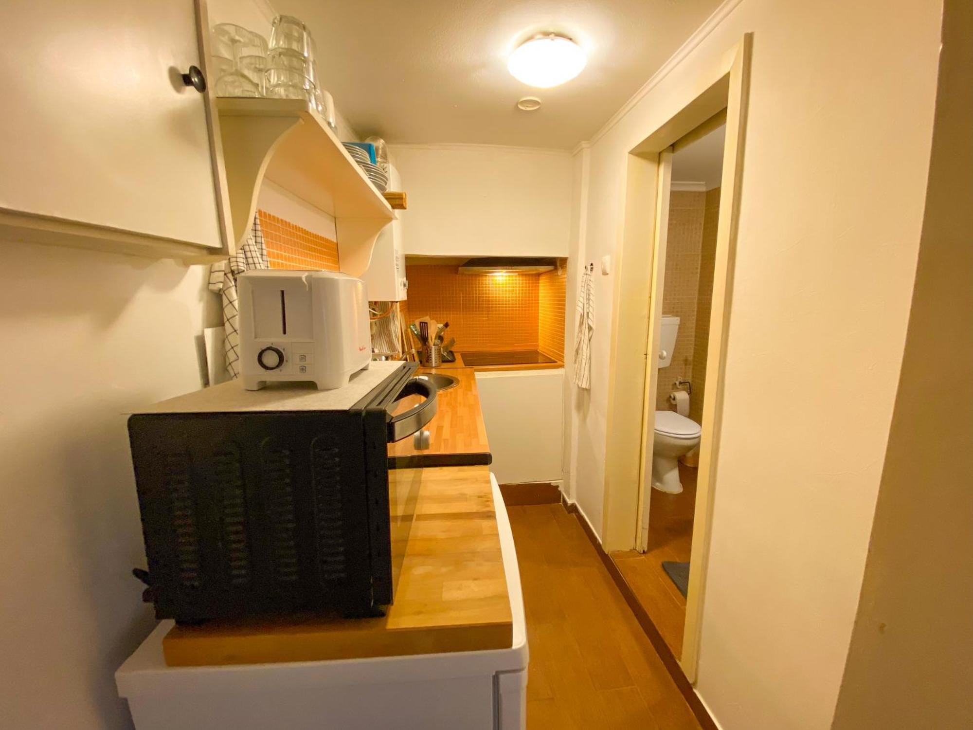 Charming Bairro Alto 2-bedroom Escape Apartment *