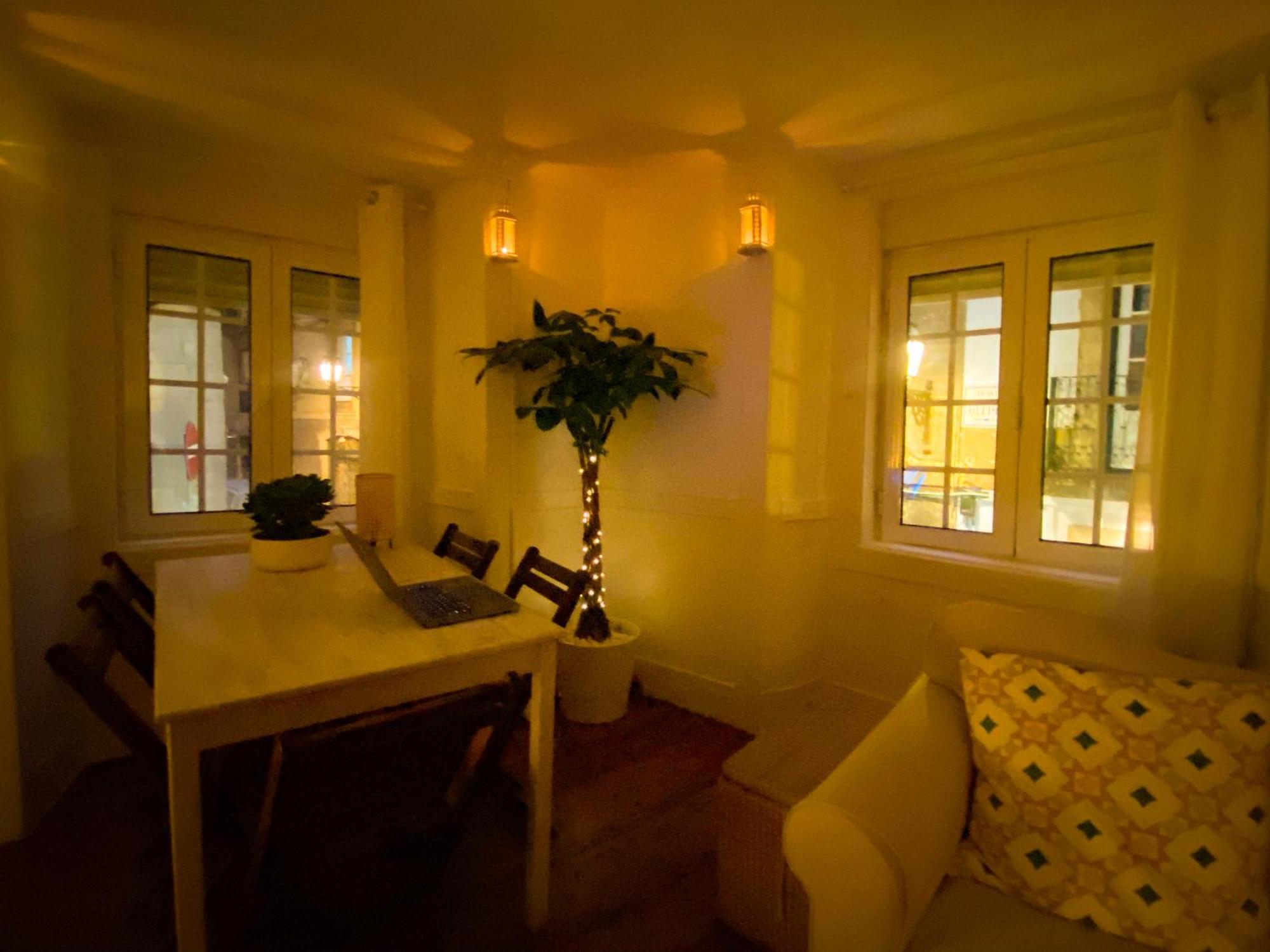 Charming Bairro Alto 2-bedroom Escape Lisbon